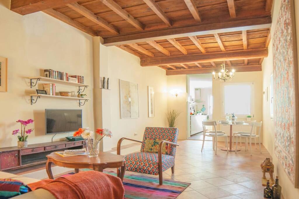 Ferienwohnung Cozy Macci Flat 4 People Near Santa Croce Square Florenz Exterior foto