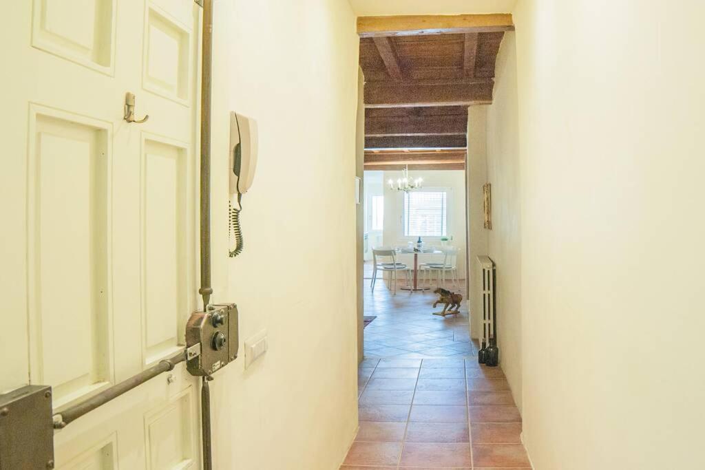 Ferienwohnung Cozy Macci Flat 4 People Near Santa Croce Square Florenz Exterior foto